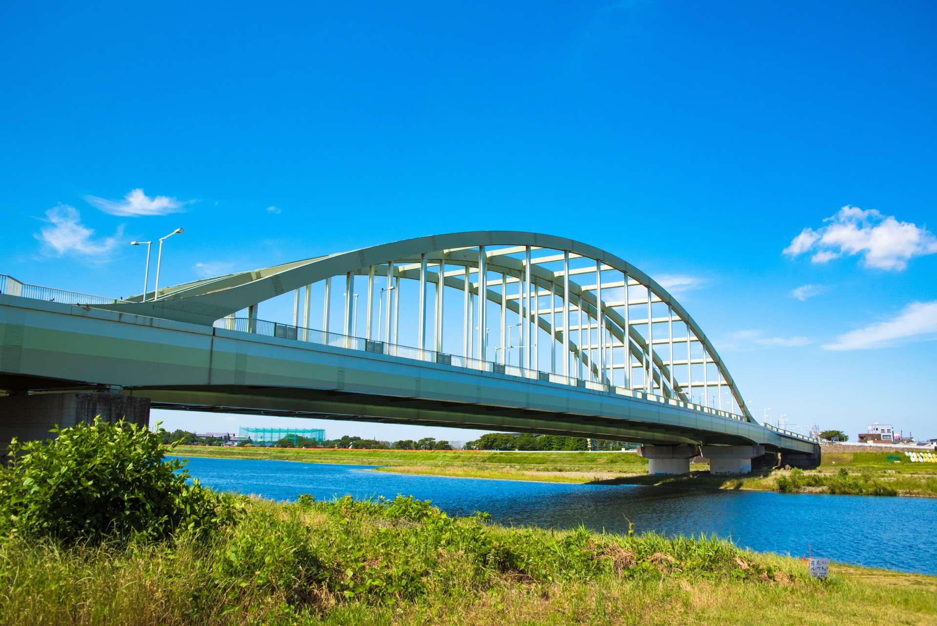高い安全性を実現する橋梁耐震工事を東京にて行っております